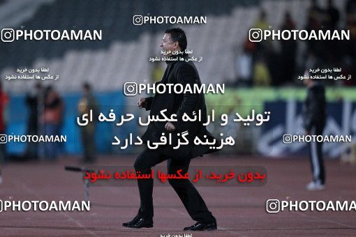 1176892, Tehran, Iran, لیگ برتر فوتبال ایران، Persian Gulf Cup، Week 24، Second Leg، Persepolis 3 v 1 Foulad Khouzestan on 2011/02/25 at Azadi Stadium