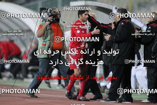 1177068, Tehran, Iran, لیگ برتر فوتبال ایران، Persian Gulf Cup، Week 24، Second Leg، Persepolis 3 v 1 Foulad Khouzestan on 2011/02/25 at Azadi Stadium