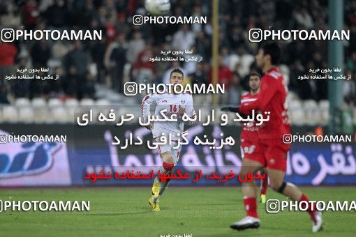 1177187, Tehran, Iran, Iran Pro League، Persian Gulf Cup، 2010-11 season، Second Leg، Week 24، Persepolis 3 v ۱ Foulad Khouzestan on 2011/02/25 at Azadi Stadium