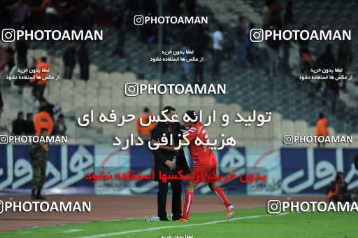 1176070, Tehran, Iran, لیگ برتر فوتبال ایران، Persian Gulf Cup، Week 24، Second Leg، Persepolis 3 v 1 Foulad Khouzestan on 2011/02/25 at Azadi Stadium