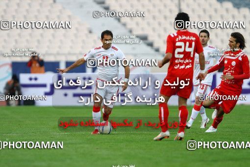 1176518, Tehran, Iran, لیگ برتر فوتبال ایران، Persian Gulf Cup، Week 24، Second Leg، Persepolis 3 v 1 Foulad Khouzestan on 2011/02/25 at Azadi Stadium