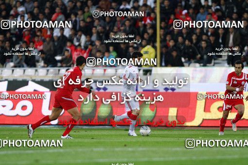 1176572, Tehran, Iran, لیگ برتر فوتبال ایران، Persian Gulf Cup، Week 24، Second Leg، Persepolis 3 v 1 Foulad Khouzestan on 2011/02/25 at Azadi Stadium