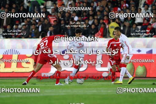 1176438, Tehran, Iran, لیگ برتر فوتبال ایران، Persian Gulf Cup، Week 24، Second Leg، Persepolis 3 v 1 Foulad Khouzestan on 2011/02/25 at Azadi Stadium
