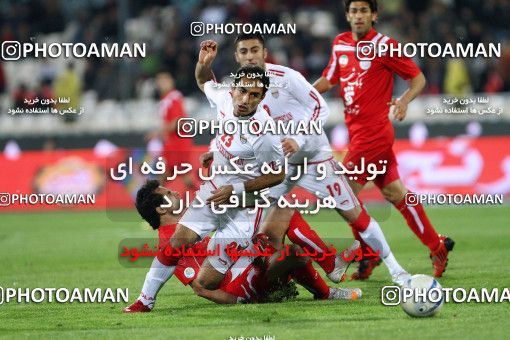 1176564, Tehran, Iran, لیگ برتر فوتبال ایران، Persian Gulf Cup، Week 24، Second Leg، Persepolis 3 v 1 Foulad Khouzestan on 2011/02/25 at Azadi Stadium