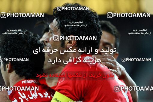 1176506, Tehran, Iran, Iran Pro League، Persian Gulf Cup، 2010-11 season، Second Leg، Week 24، Persepolis 3 v ۱ Foulad Khouzestan on 2011/02/25 at Azadi Stadium