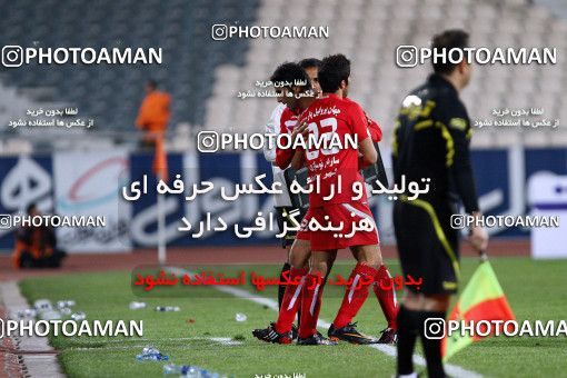 1176448, Tehran, Iran, لیگ برتر فوتبال ایران، Persian Gulf Cup، Week 24، Second Leg، Persepolis 3 v 1 Foulad Khouzestan on 2011/02/25 at Azadi Stadium