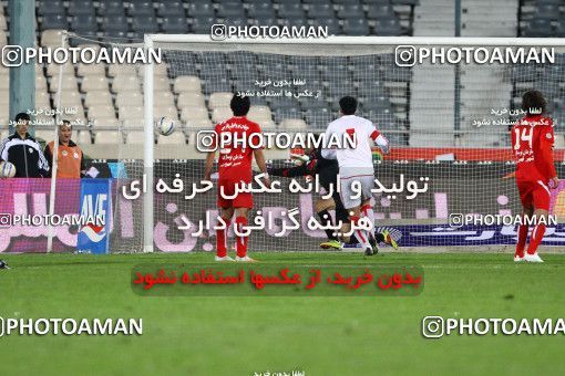 1176553, Tehran, Iran, لیگ برتر فوتبال ایران، Persian Gulf Cup، Week 24، Second Leg، Persepolis 3 v 1 Foulad Khouzestan on 2011/02/25 at Azadi Stadium
