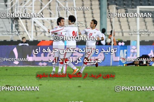 1176550, Tehran, Iran, لیگ برتر فوتبال ایران، Persian Gulf Cup، Week 24، Second Leg، Persepolis 3 v 1 Foulad Khouzestan on 2011/02/25 at Azadi Stadium