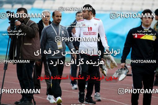 1175971, Tehran, Iran, لیگ برتر فوتبال ایران، Persian Gulf Cup، Week 24، Second Leg، Persepolis 3 v 1 Foulad Khouzestan on 2011/02/25 at Azadi Stadium