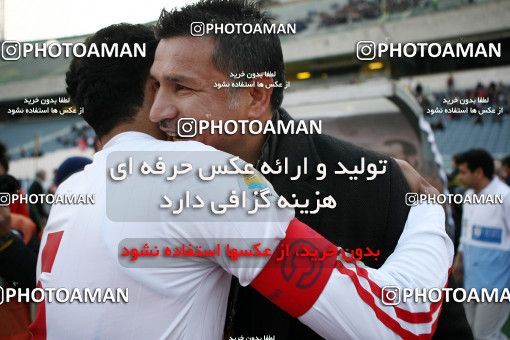 1175986, Tehran, Iran, لیگ برتر فوتبال ایران، Persian Gulf Cup، Week 24، Second Leg، Persepolis 3 v 1 Foulad Khouzestan on 2011/02/25 at Azadi Stadium