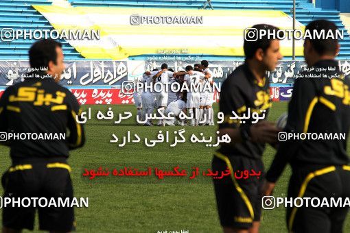1176775, Tehran, Iran, لیگ برتر فوتبال ایران، Persian Gulf Cup، Week 24، Second Leg، Rah Ahan 1 v 1 Shahin Boushehr on 2011/02/25 at Ekbatan Stadium