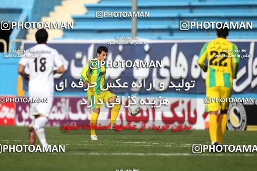 1176858, Tehran, Iran, لیگ برتر فوتبال ایران، Persian Gulf Cup، Week 24، Second Leg، Rah Ahan 1 v 1 Shahin Boushehr on 2011/02/25 at Ekbatan Stadium