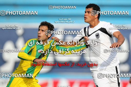 1176682, Tehran, Iran, لیگ برتر فوتبال ایران، Persian Gulf Cup، Week 24، Second Leg، Rah Ahan 1 v 1 Shahin Boushehr on 2011/02/25 at Ekbatan Stadium