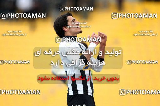 1178555, Tehran, Iran, Iran Pro League، Persian Gulf Cup، 2010-11 season، Second Leg، Week 25، Steel Azin 3 v ۱ Saba Qom on 2011/03/04 at Shahid Dastgerdi Stadium