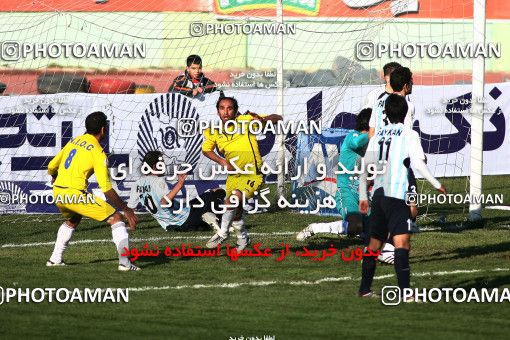 1179474, Tehran, [*parameter:4*], لیگ برتر فوتبال ایران، Persian Gulf Cup، Week 25، Second Leg، Naft Tehran 4 v 1 Paykan on 2011/03/05 at Shahid Dastgerdi Stadium