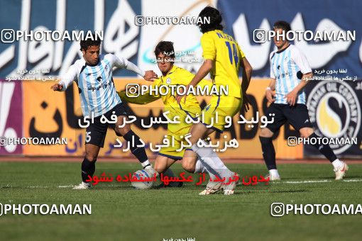 1179960, Tehran, [*parameter:4*], لیگ برتر فوتبال ایران، Persian Gulf Cup، Week 25، Second Leg، Naft Tehran 4 v 1 Paykan on 2011/03/05 at Shahid Dastgerdi Stadium
