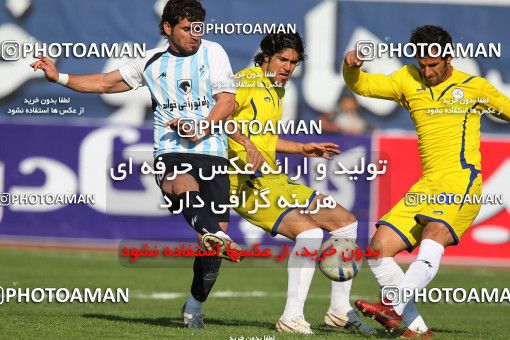1179801, Tehran, [*parameter:4*], لیگ برتر فوتبال ایران، Persian Gulf Cup، Week 25، Second Leg، Naft Tehran 4 v 1 Paykan on 2011/03/05 at Shahid Dastgerdi Stadium