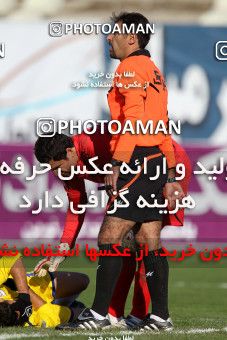 1179990, Tehran, [*parameter:4*], لیگ برتر فوتبال ایران، Persian Gulf Cup، Week 25، Second Leg، Naft Tehran 4 v 1 Paykan on 2011/03/05 at Shahid Dastgerdi Stadium