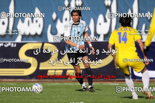 1179813, Tehran, [*parameter:4*], Iran Pro League، Persian Gulf Cup، 2010-11 season، Second Leg، Week 25، Naft Tehran 4 v ۱ Paykan on 2011/03/05 at Shahid Dastgerdi Stadium