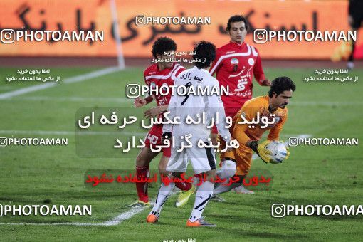 1181039, Tehran, Iran, لیگ برتر فوتبال ایران، Persian Gulf Cup، Week 26، Second Leg، Persepolis 0 v 0 Shahrdari Tabriz on 2011/03/11 at Azadi Stadium