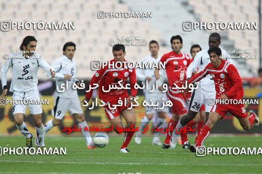 1181839, Tehran, Iran, لیگ برتر فوتبال ایران، Persian Gulf Cup، Week 26، Second Leg، Persepolis 0 v 0 Shahrdari Tabriz on 2011/03/11 at Azadi Stadium