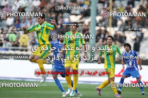 1186422, Tehran, Iran, لیگ برتر فوتبال ایران، Persian Gulf Cup، Week 30، Second Leg، Rah Ahan 1 v 0 Esteghlal on 2011/04/14 at Azadi Stadium