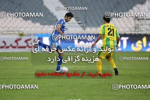 1186411, Tehran, Iran, لیگ برتر فوتبال ایران، Persian Gulf Cup، Week 30، Second Leg، Rah Ahan 1 v 0 Esteghlal on 2011/04/14 at Azadi Stadium