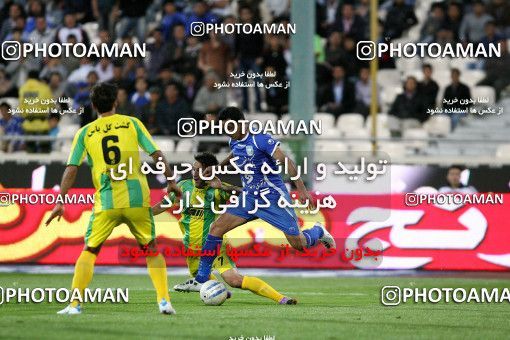 1186403, Tehran, Iran, لیگ برتر فوتبال ایران، Persian Gulf Cup، Week 30، Second Leg، Rah Ahan 1 v 0 Esteghlal on 2011/04/14 at Azadi Stadium