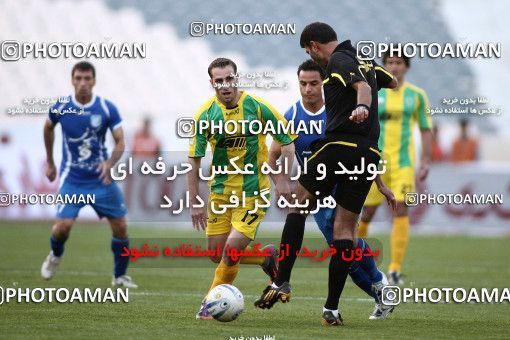 1186987, Tehran, Iran, لیگ برتر فوتبال ایران، Persian Gulf Cup، Week 30، Second Leg، Rah Ahan 1 v 0 Esteghlal on 2011/04/14 at Azadi Stadium