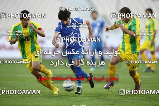 1186970, Tehran, Iran, لیگ برتر فوتبال ایران، Persian Gulf Cup، Week 30، Second Leg، Rah Ahan 1 v 0 Esteghlal on 2011/04/14 at Azadi Stadium