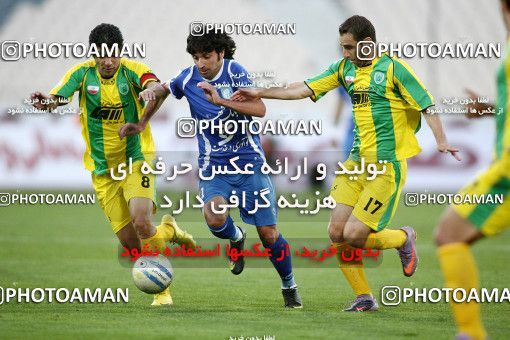 1187049, Tehran, Iran, لیگ برتر فوتبال ایران، Persian Gulf Cup، Week 30، Second Leg، Rah Ahan 1 v 0 Esteghlal on 2011/04/14 at Azadi Stadium