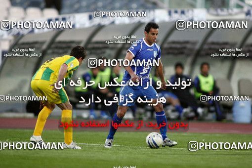 1186981, Tehran, Iran, لیگ برتر فوتبال ایران، Persian Gulf Cup، Week 30، Second Leg، Rah Ahan 1 v 0 Esteghlal on 2011/04/14 at Azadi Stadium