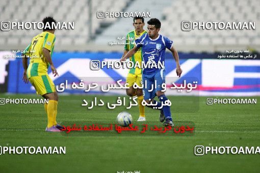 1187046, Tehran, Iran, لیگ برتر فوتبال ایران، Persian Gulf Cup، Week 30، Second Leg، Rah Ahan 1 v 0 Esteghlal on 2011/04/14 at Azadi Stadium
