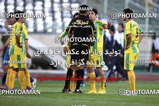 1186914, Tehran, Iran, لیگ برتر فوتبال ایران، Persian Gulf Cup، Week 30، Second Leg، Rah Ahan 1 v 0 Esteghlal on 2011/04/14 at Azadi Stadium