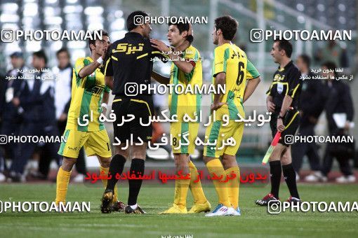 1186961, Tehran, Iran, لیگ برتر فوتبال ایران، Persian Gulf Cup، Week 30، Second Leg، Rah Ahan 1 v 0 Esteghlal on 2011/04/14 at Azadi Stadium