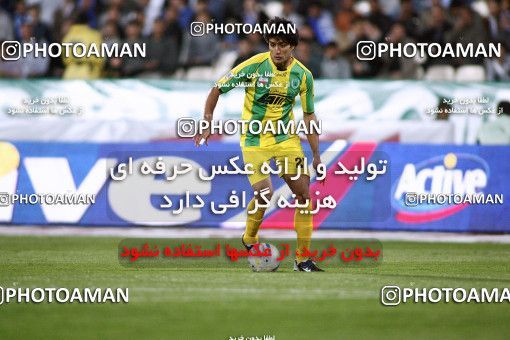 1186941, Tehran, Iran, لیگ برتر فوتبال ایران، Persian Gulf Cup، Week 30، Second Leg، Rah Ahan 1 v 0 Esteghlal on 2011/04/14 at Azadi Stadium