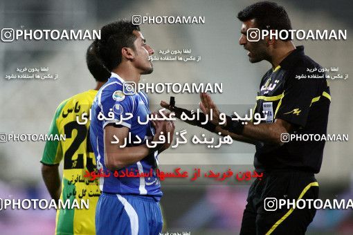 1186937, Tehran, Iran, لیگ برتر فوتبال ایران، Persian Gulf Cup، Week 30، Second Leg، Rah Ahan 1 v 0 Esteghlal on 2011/04/14 at Azadi Stadium