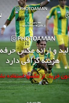 1187016, Tehran, Iran, لیگ برتر فوتبال ایران، Persian Gulf Cup، Week 30، Second Leg، Rah Ahan 1 v 0 Esteghlal on 2011/04/14 at Azadi Stadium