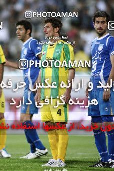 1187023, Tehran, Iran, لیگ برتر فوتبال ایران، Persian Gulf Cup، Week 30، Second Leg، Rah Ahan 1 v 0 Esteghlal on 2011/04/14 at Azadi Stadium