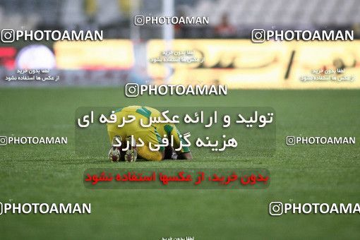 1187042, Tehran, Iran, لیگ برتر فوتبال ایران، Persian Gulf Cup، Week 30، Second Leg، Rah Ahan 1 v 0 Esteghlal on 2011/04/14 at Azadi Stadium