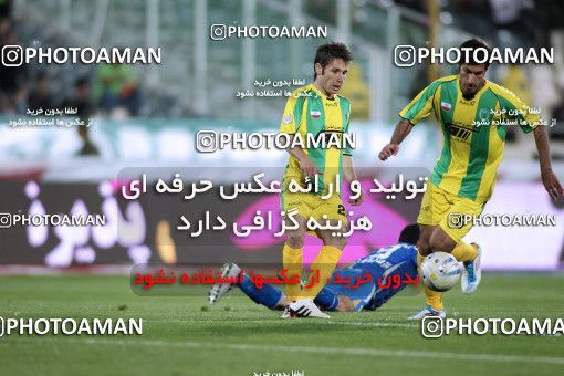 1186371, Tehran, Iran, لیگ برتر فوتبال ایران، Persian Gulf Cup، Week 30، Second Leg، Rah Ahan 1 v 0 Esteghlal on 2011/04/14 at Azadi Stadium