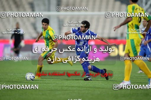 1186383, Tehran, Iran, لیگ برتر فوتبال ایران، Persian Gulf Cup، Week 30، Second Leg، Rah Ahan 1 v 0 Esteghlal on 2011/04/14 at Azadi Stadium