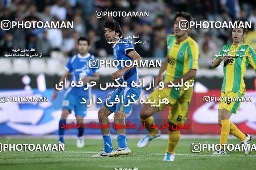 1186374, Tehran, Iran, لیگ برتر فوتبال ایران، Persian Gulf Cup، Week 30، Second Leg، Rah Ahan 1 v 0 Esteghlal on 2011/04/14 at Azadi Stadium