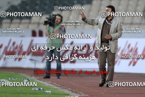 1186370, Tehran, Iran, لیگ برتر فوتبال ایران، Persian Gulf Cup، Week 30، Second Leg، Rah Ahan 1 v 0 Esteghlal on 2011/04/14 at Azadi Stadium