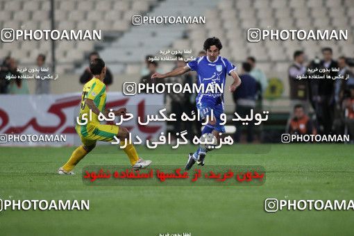 1186366, Tehran, Iran, لیگ برتر فوتبال ایران، Persian Gulf Cup، Week 30، Second Leg، Rah Ahan 1 v 0 Esteghlal on 2011/04/14 at Azadi Stadium