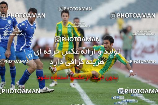 1187356, Tehran, Iran, لیگ برتر فوتبال ایران، Persian Gulf Cup، Week 30، Second Leg، Rah Ahan 1 v 0 Esteghlal on 2011/04/14 at Azadi Stadium