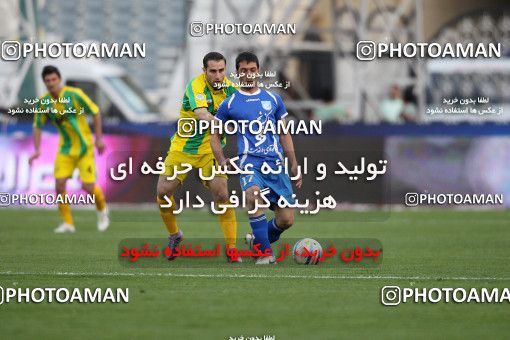1187406, Tehran, Iran, لیگ برتر فوتبال ایران، Persian Gulf Cup، Week 30، Second Leg، Rah Ahan 1 v 0 Esteghlal on 2011/04/14 at Azadi Stadium