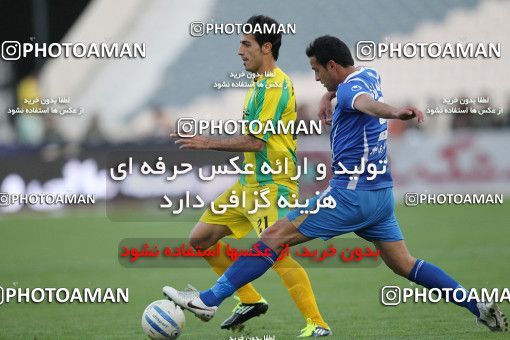 1187367, Tehran, Iran, لیگ برتر فوتبال ایران، Persian Gulf Cup، Week 30، Second Leg، Rah Ahan 1 v 0 Esteghlal on 2011/04/14 at Azadi Stadium