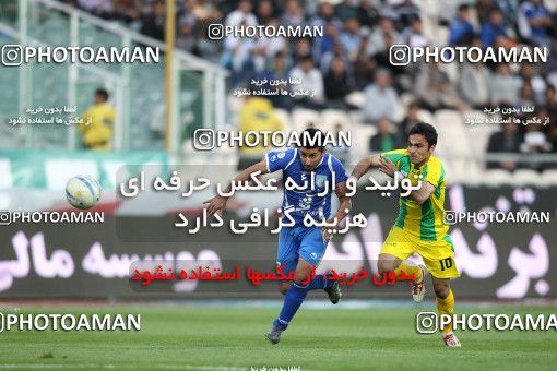 1187296, Tehran, Iran, لیگ برتر فوتبال ایران، Persian Gulf Cup، Week 30، Second Leg، Rah Ahan 1 v 0 Esteghlal on 2011/04/14 at Azadi Stadium