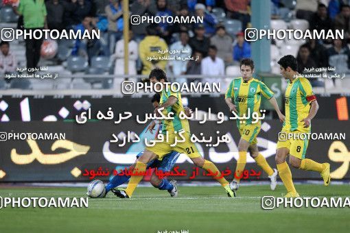 1187407, Tehran, Iran, لیگ برتر فوتبال ایران، Persian Gulf Cup، Week 30، Second Leg، Rah Ahan 1 v 0 Esteghlal on 2011/04/14 at Azadi Stadium